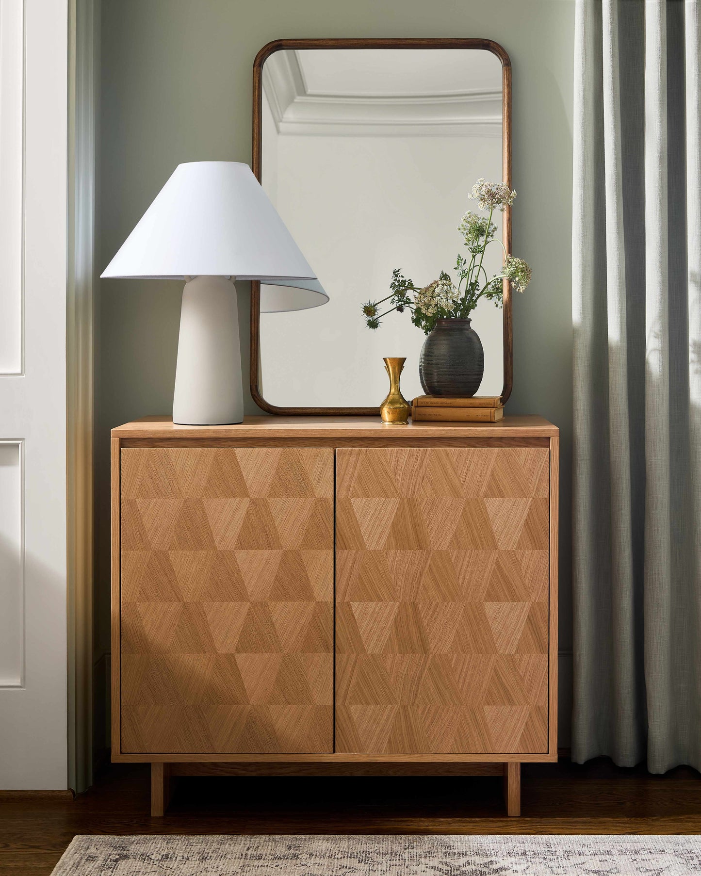 Borgarello Cabinet