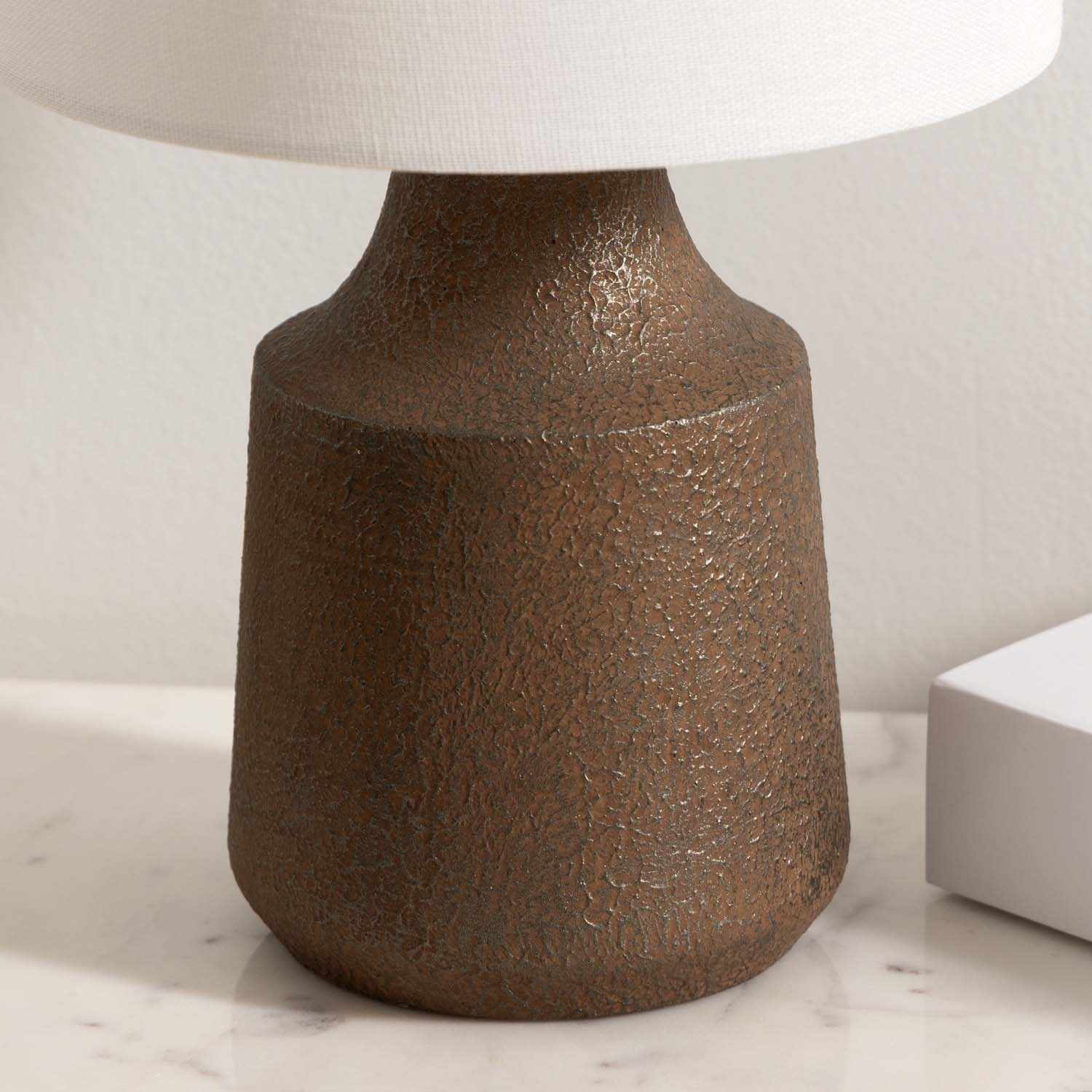 Kumlu Ribbed Ceramic White Table Lamp-3